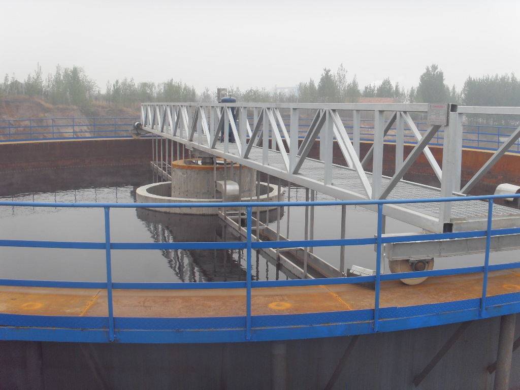 地衛(wèi)環(huán)保刮吸泥機——節(jié)能環(huán)保，高效凈化水質