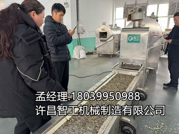 2月4日，河南客戶來廠試機！